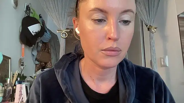 Ameli8 online show from April 30, 11:28 am