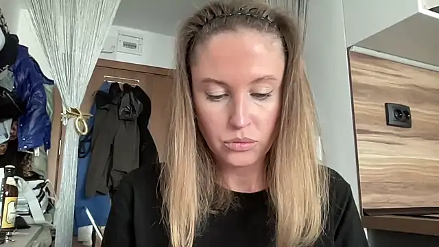 Ameli8 online show from April 18, 2:52 pm