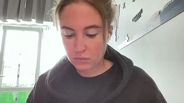 Ameli8 online show from November 11, 10:43 am