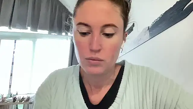 Ameli8 online show from December 20, 12:08 pm