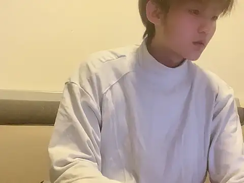 Snapshot of xiaomeng2563 chatting on December 20, 11:46 am xiaomeng2563 online show from December 20, 11:46 am