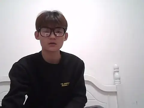 Snapshot of xiaomeng2563 chatting on November 6, 10:52 am xiaomeng2563 online show from November 6, 10:52 am