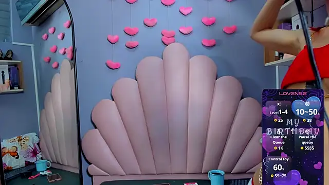 Snapshot of luci_miller chatting on February 7, 2:03 pm luci miller online show from February 7, 2:03 pm