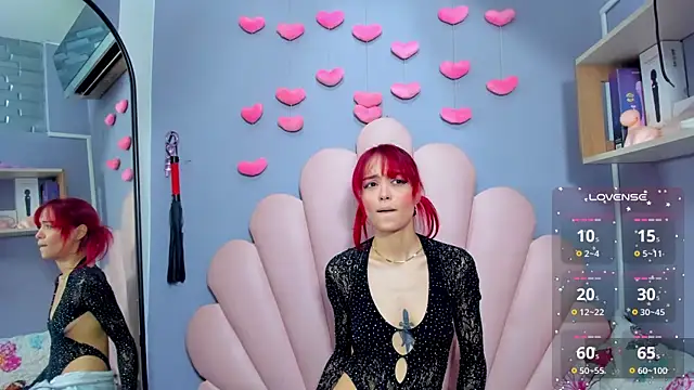 Snapshot of luci_miller chatting on February 14, 3:18 am luci miller online show from February 14, 3:18 am