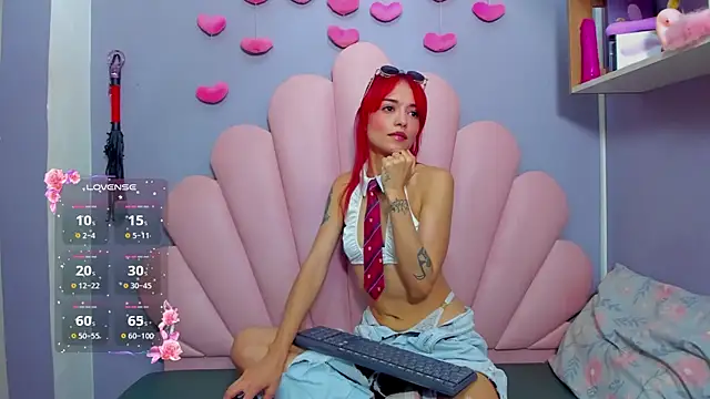 Snapshot of luci_miller chatting on November 9, 2:37 am luci miller online show from November 9, 2:37 am