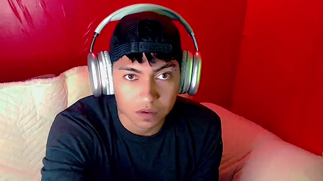 Snapshot of LPYsami773 chatting on November 8, 2:09 pm LPYsami773 online show from November 8, 2:09 pm