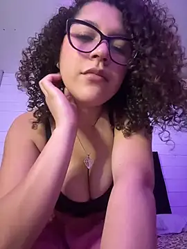 Snapshot of Lolavenezia chatting on May 24, 1:16 am Lolavenezia online show from May 24, 1:16 am