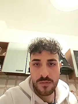 Snapshot of Louistick chatting on November 6, 12:36 am Louistick online show from November 6, 12:36 am