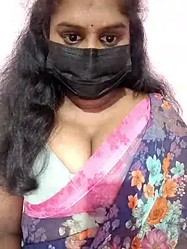 Snapshot of Keerthee_ chatting on November 14, 6:00 pm Keerthee online show from November 14, 6:00 pm