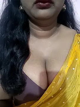 Snapshot of Keerthee_ chatting on November 16, 5:56 am Keerthee online show from November 16, 5:56 am