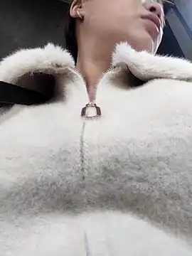 Snapshot of MINSSA502 chatting on November 10, 1:21 am MINSSA502 online show from November 10, 1:21 am