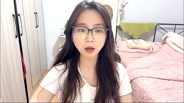 Hmm 0303 online show from March 11, 3:17 pm