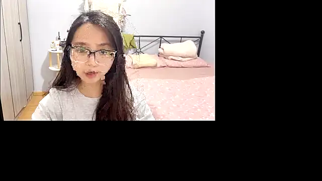 Hmm 0303 online show from March 8, 3:26 pm