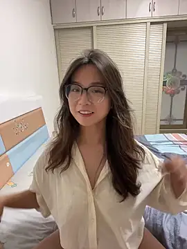 Hmm 0303 online show from February 20, 3:14 pm