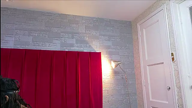 Snapshot of EsmeraldaBlake chatting on December 20, 12:41 pm EsmeraldaBlake online show from December 20, 12:41 pm