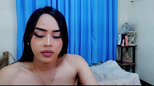 sweet sophiaxx online show from April 24, 12:23 am