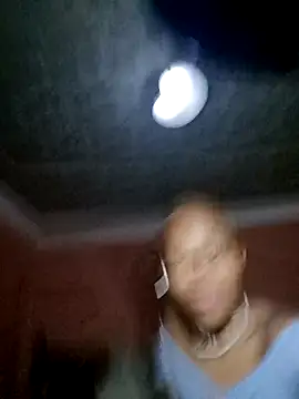 Prettyflowea online show from November 8, 12:58 am