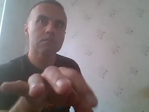 Kreol69 online show from November 8, 7:45 am