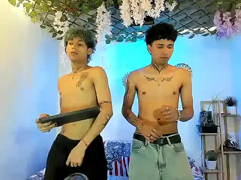 LATINDICKS online show from November 5, 3:48 pm