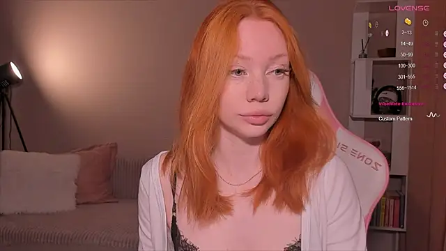 Elisahsthetics online show from April 10, 12:17 am