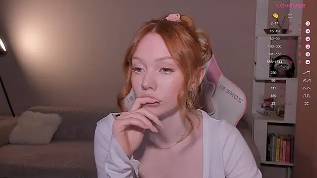 Elisahsthetics online show from February 13, 12:32 am