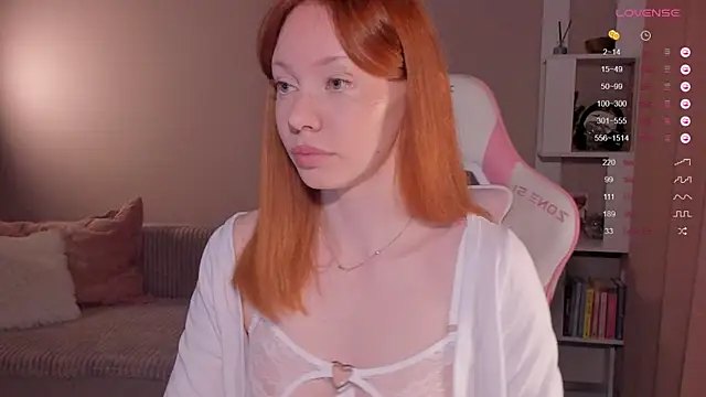 Elisahsthetics online show from March 27, 10:22 pm