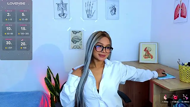 Snapshot of lau_rl chatting on February 27, 2:23 am lau rl online show from February 27, 2:23 am