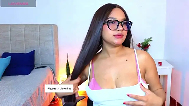 Snapshot of lau_rl chatting on February 15, 8:41 pm lau rl online show from February 15, 8:41 pm