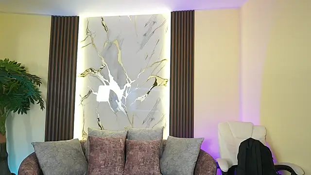 Snapshot of TessaaFox chatting on November 28, 11:54 am TessaaFox online show from November 28, 11:54 am