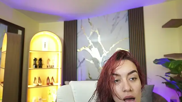 TessaaFox online show from February 13, 11:43 am