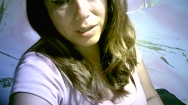 Zulreyna online show from May 9, 3:21 am