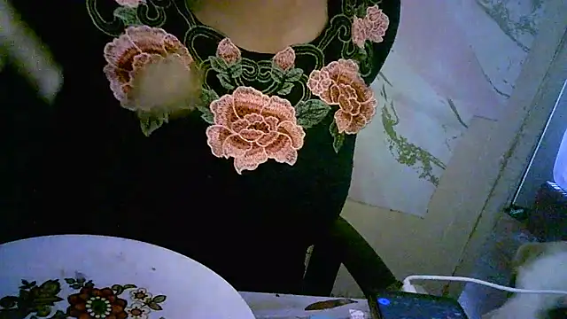 Zulreyna online show from June 5, 4:06 am