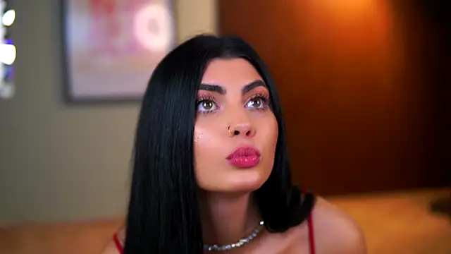 RavennaDArcy online show from November 11, 7:19 pm