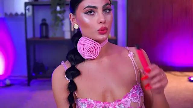 RavennaDArcy online show from January 7, 7:19 pm