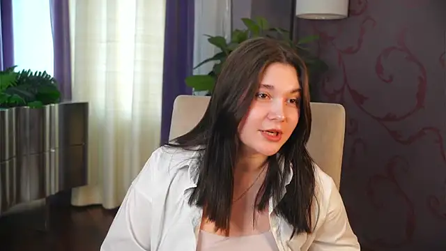 Snapshot of MonetBrinkman chatting on November 8, 4:05 am MonetBrinkman online show from November 8, 4:05 am