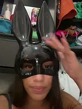 Snapshot of Mari2419 chatting on November 6, 11:25 am Mari2419 online show from November 6, 11:25 am