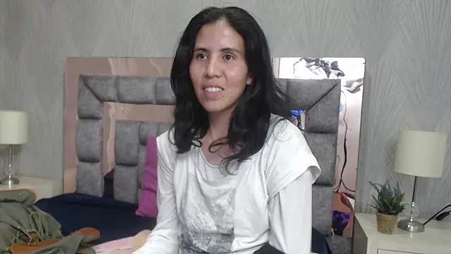 GiselaZivic online show from December 16, 7:40 pm