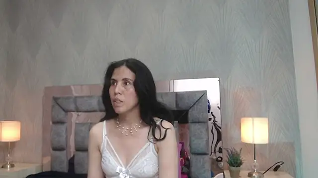 GiselaZivic online show from December 22, 7:58 pm