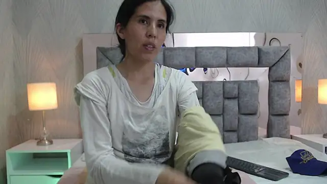 GiselaZivic online show from March 20, 7:26 pm