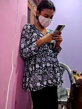 Snapshot of Student12th chatting on November 5, 5:49 pm Student12th online show from November 5, 5:49 pm