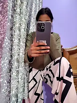 Student12th online show from November 23, 3:49 am