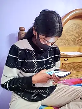 Student12th online show from January 14, 4:05 am