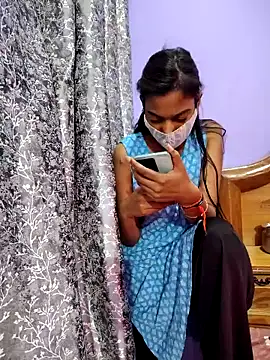 Student12th online show from November 12, 1:10 am