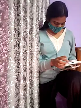 Student12th online show from December 3, 4:39 pm