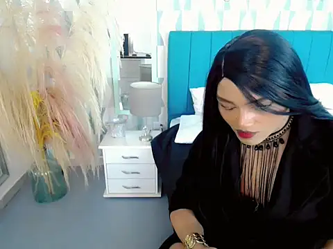 sebastian cruz  online show from November 19, 7:03 pm