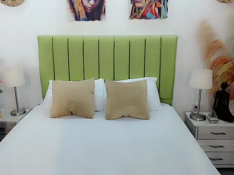 sebastian cruz  online show from February 28, 6:51 pm