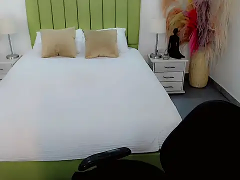 sebastian cruz  online show from March 12, 6:56 pm