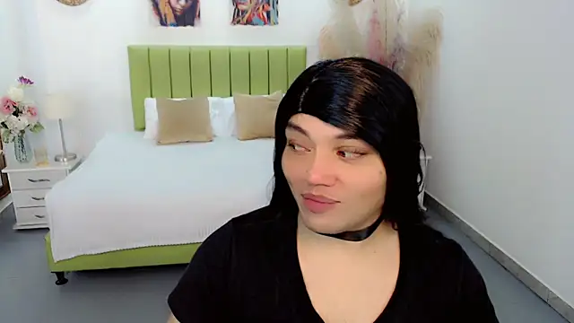 sebastian cruz  online show from April 17, 7:06 pm