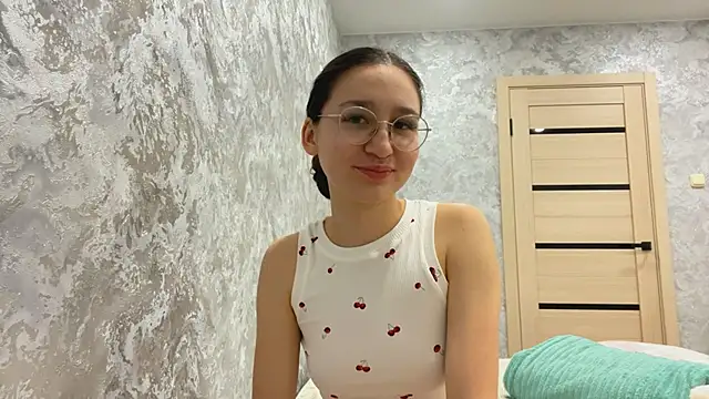 Snapshot of SofiYong chatting on November 7, 4:00 pm SofiYong online show from November 7, 4:00 pm