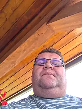Snapshot of Grase44 chatting on June 20, 11:04 am Grase44 online show from June 20, 11:04 am